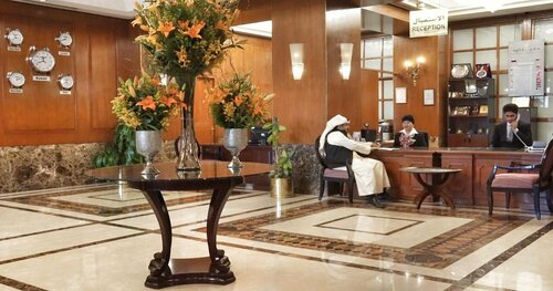 Safir International Hotel, Buchen Sie Hotel Hotels in Kuwait-Stadt mit Pool, in der Nähe von Al Hamra Tower &amp; Mall, Schwimmbad