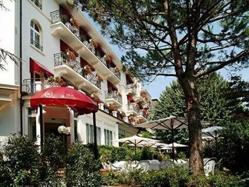 Carlton Lausanne Boutique Hôtel, Забронировать Бутик-отель Отели Лозанны 4 звезды, рядом с Grancy, 4*
