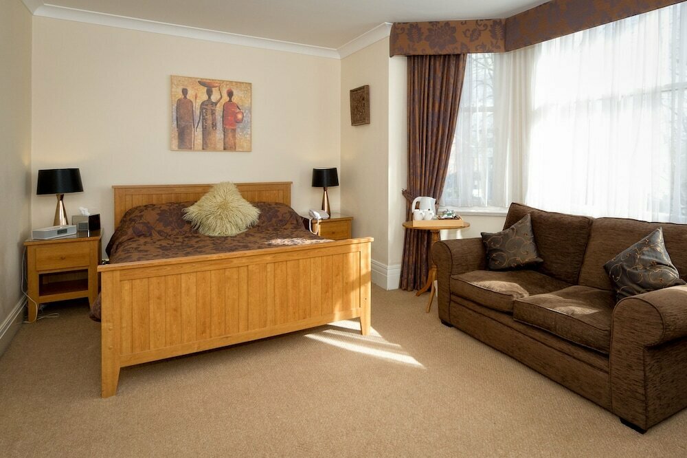 Lennox Lea Hotel