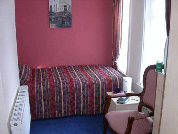 Glendevon Hotel