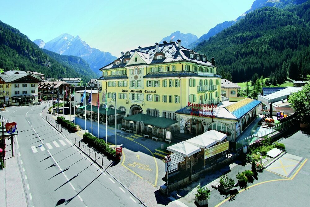 Schloss Hotel & Club Dolomiti Historic