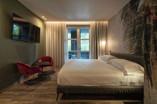 Phi Hotel Piajo, Забронировать Отель Отели Нембро 4 звезды, 4*