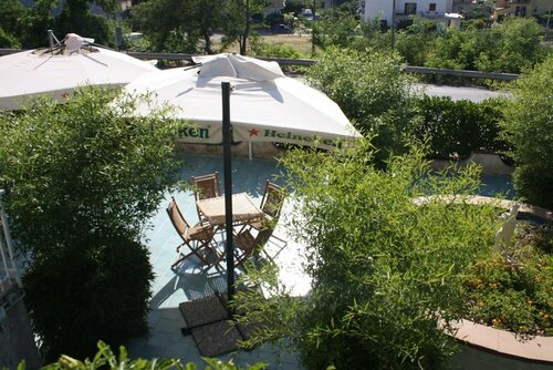 Hotel Cliché, Buchen Sie Hotel San Lucido Kalabrien
