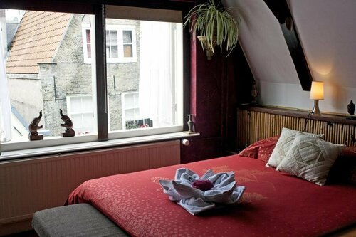 Amsterdam Bed and Breakfast Barangay, Забронировать Отель Амстердам Норд, рядом с Нидерландский институт кино EYE