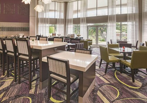 La Quinta by Wyndham Fort Worth North, Забронировать Отель Отели Форт-Уэрт с бассейном, Бассейн