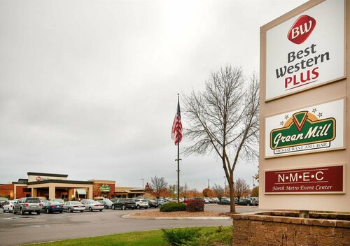 Hampton Inn Minneapolis-St. Paul North, Book Hotel Hoteller i Shoreview med pool, Swimmingpool
