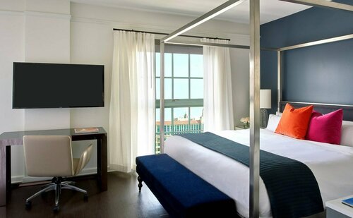 Westin Colonnade Coral Gables, Book Hotel Hoteller i Miami Beach med parkering, Parkering