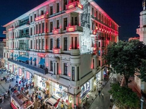 Demirören Istiklal Palas, Забронировать Отель Отели Стамбула с парковкой, рядом с Улица Истикляль, Парковка