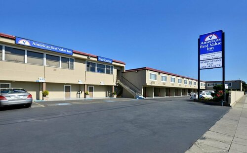 Inn at Bayshore, Забронировать Гостевой дом Гостевые дома San Mateo County, Гостевой дом