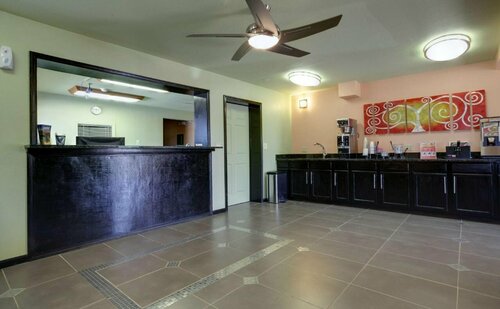 Econo Lodge Inn & Suites Enid South, 预订 酒店 伊尼德 俄克拉何马州