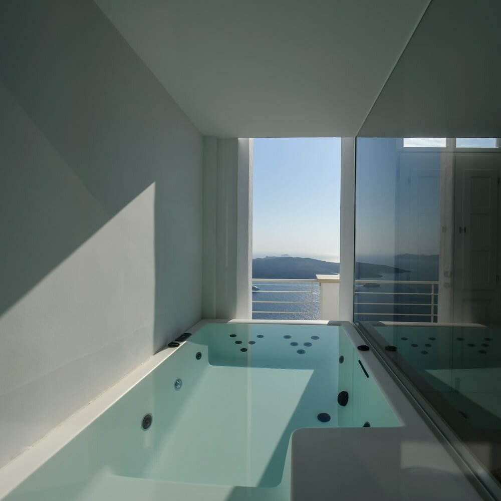 Nefeles Luxury Suites