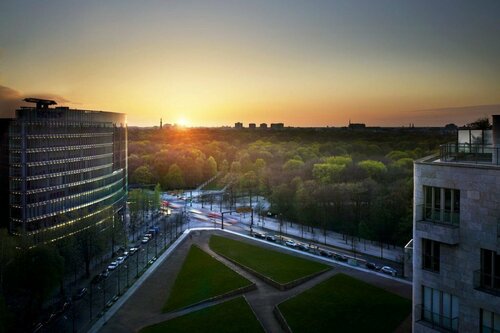 The Ritz-Carlton, Berlin, Prenota Hotel Hotel a Berlino con parcheggio, vicino a Stazione Metro Bundestag, Parcheggio