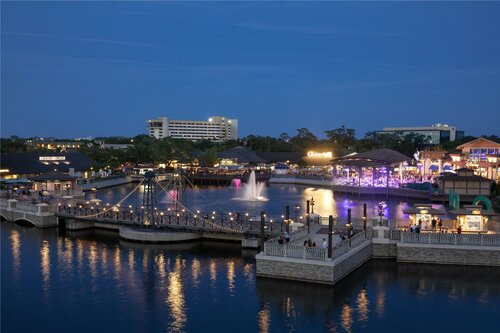 Hilton Orlando Lake Buena Vista - Disney Springs™ Area, Забронировать Курортный отель Бизнес-отели Орландо, 4* 5*