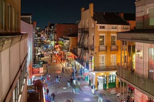 Hyatt Centric French Quarter New Orleans, Забронировать Отель Бизнес-отели Нового Орлеана, рядом с Chez Vodun, 4* 5*