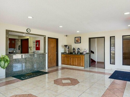 Howard Johnson Inn-Pensacola, Book Hotel Brent USA