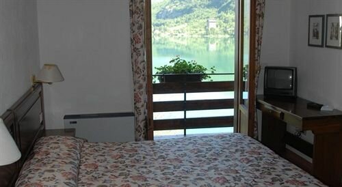 Hotel Acquevive, Book Hotel Scanno Abruzzo Ski
