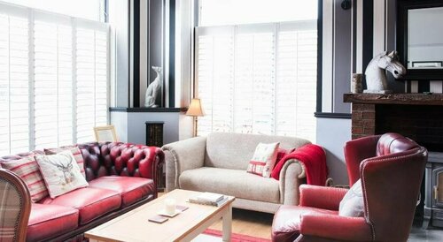 Merryburn, Book Hotel  