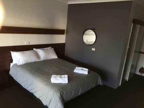 Palm and Pawn Motor Inn, Забронировать Отель Уогга-Уогга Riverina