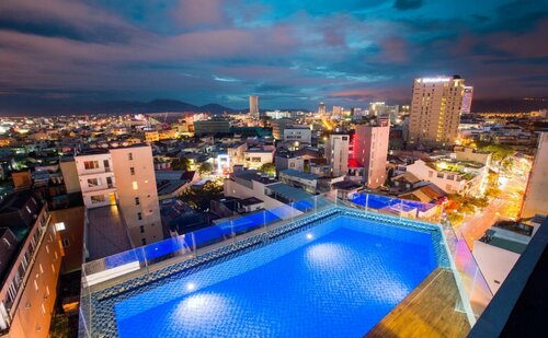 Central Hotel & Spa Danang, Забронировать Курортный отель Отели Дананга муниципалитета 3 звезды, рядом с Собор Дананга, 3*