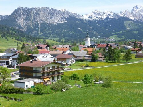 Haus Alpenland, Забронировать Отель Таннхайм Танхаймер-Вальд, рядом с Фогельхорнбан