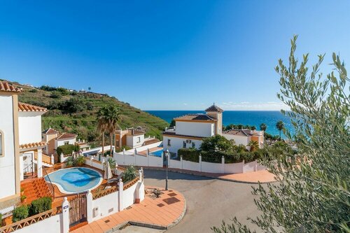 Tamango Hill Fantastick 4 Bedroom Villa Private Pool And Panoramic Sea And Mountain Views, Забронировать Отель Малага Коста-дель-Соль