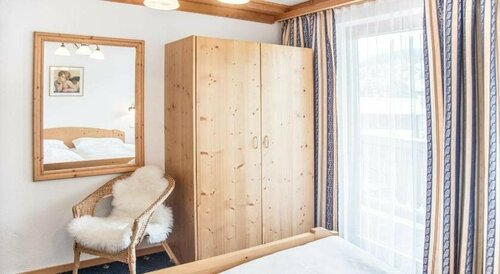 Gästehaus Gollner, Забронировать Отель Отели Тироля с парковкой, Парковка