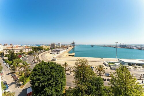 Plaza Mina Suites by Luxury Suites Cadiz, Забронировать Апарт-отель Кадис Коста-де-ла-Лус