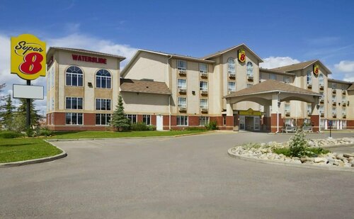 Super 8 Fort St. John, Book Hotel Hoteller i Britisk Columbia med pool, Swimmingpool