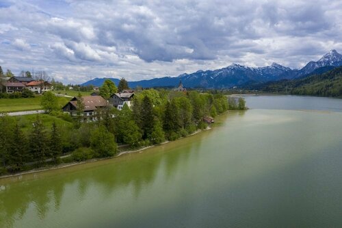 Seehotel Weissensee, Book Hotel Hoteller i Ostallgaeu med parkering, Parkering