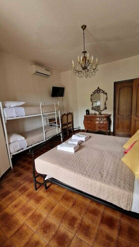 City View Pescara, Book Bed and Breakfast Hoteller i Pescara med parkering, Parkering