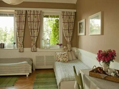 Hotel Flora, Rezervați Hotel Hoteluri în Lodz cu parcare, Parcare