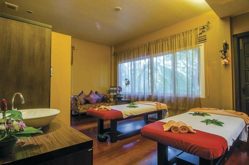 Baan Amphawa Resort & Spa - SHA Certified