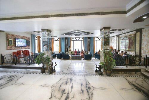 Hotel Sheetal Regency, Забронировать Отель Матхура штат Уттар-Прадеш