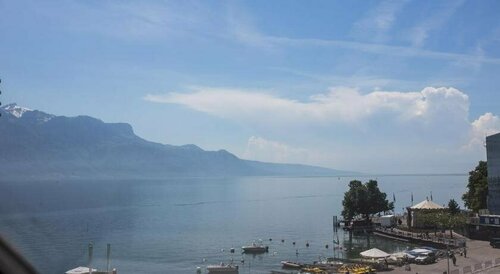 Guest House Le Charlot, Book Pension Hoteller i Vaud med parkering, Parkering