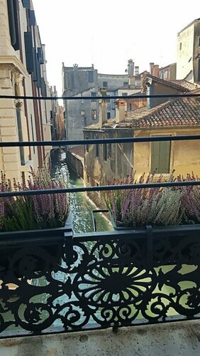 Casa Pisani Canal, Забронировать Гостевой дом Отели Венеции с завтраком, рядом с Консульство Российской Федерации в Венеции, Завтраки