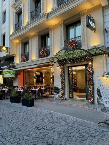 Asur Hotel, Забронировать Отель Фатих Стамбул, рядом с Змеиная колонна