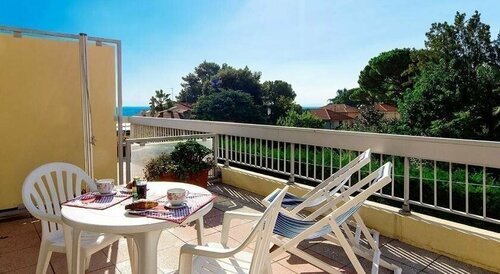 Casavacanze Internazionale, Забронировать Отель Отели Ривьера-дей-Фьори 3 звезды, 3*