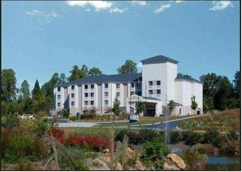 Baymont by Wyndham Mooresville, Забронировать Отель Мурсвилл Северная Каролина