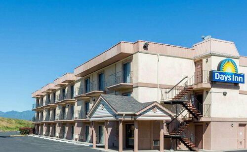 Days Inn Medford, Rezerwuj Mini-hotel Mini-hotele w Rogue Valley, Mini-hotel