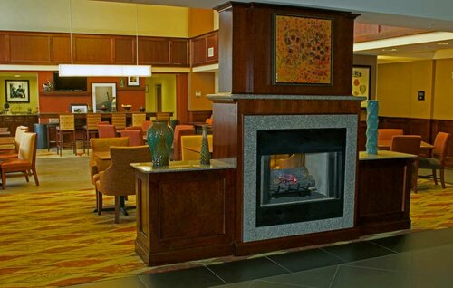 Hampton Inn & Suites Norfolk-Airport, Boek Hotel Norfolk Virginia