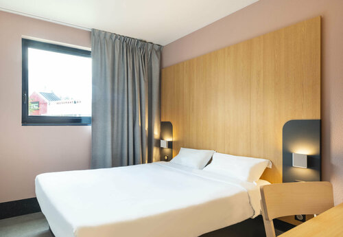 B&B HOTEL Cholet Sud, Забронировать Отель «постель и завтрак» Отели Шоле с завтраком, рядом с Art and History Museum, Завтраки