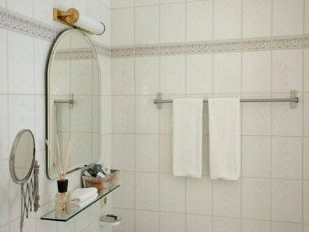 Hotel Hirschen, Забронировать Отель Отели Зальцбурга 3 звезды, 3*