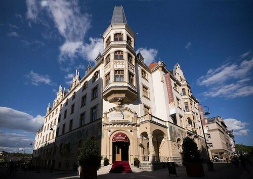 Grandhotel AMBASSADOR National House, Boek Hotel Hotels in Karlsbad met parkeren, Parkeren
