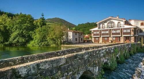 Posada La Fuentona de Ruente, Rezerwuj Hotel Ruente Kantabria