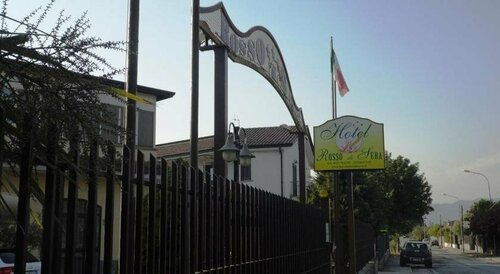 Hotel Rosso Di Sera, Buchen Sie Hotel Hotels in Pietramelara mit Parkplatz, Parkplätze