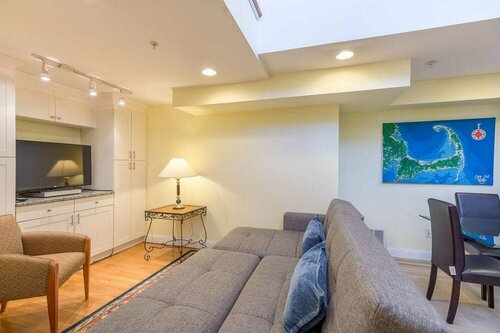 Sunny Hill Garden Suites, Забронировать Отель Отели Массачусетса 4 звезды, 4*