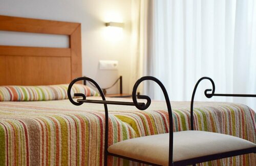 Apartahotel La Barzana, Book Lejlighed Hoteller i Asturias med parkering, Parkering