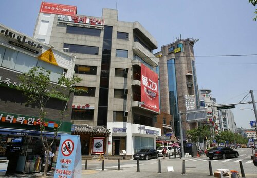 24 Guesthouse Sinchon Avenue, Забронировать Отель Отели Сеула с парковкой, рядом с Улица Ёнсе-ро, Парковка