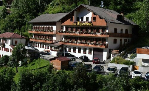 Hotel Alpenrose, Забронировать Отель Аллеге Чиветта