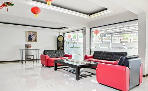 RedDoorz @ Sukamulya Pasteur, Prenota Hotel Hotel a West Java con piscina, Piscina